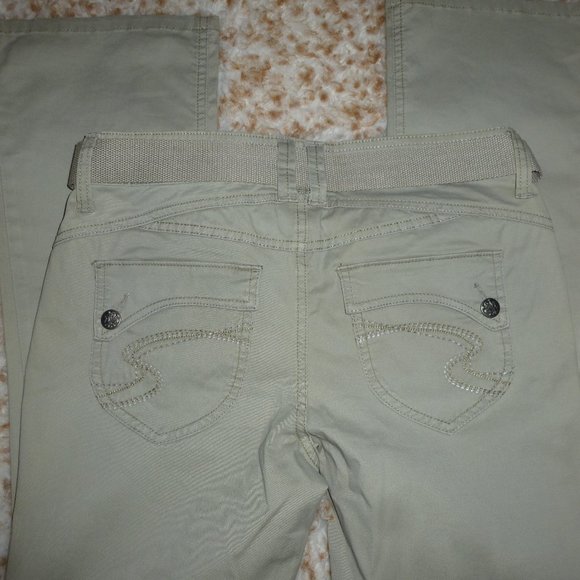 Comfortable Stretch Boot cut pants with a belt - Picture 6 of 11